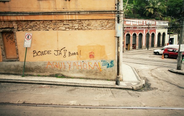 Pichações nos muros de Santa Teresa cobram providências (Foto André Mantelli)