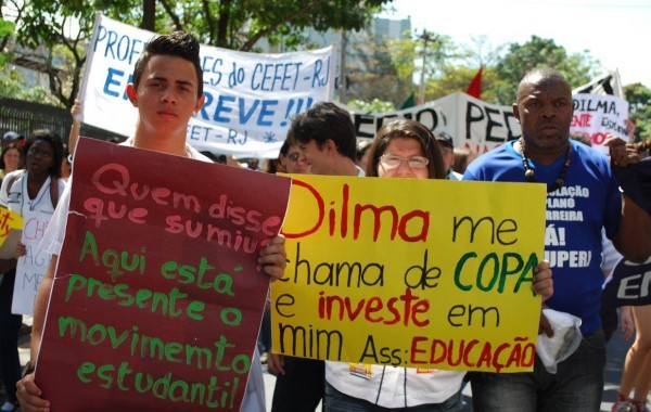 Protesto no Rio de Janeiro / Reprodução Comitê Popular Rio Copa e Olimpíadas Protesto no Rio de Janeiro / Reprodução Comitê Popular Rio Copa e Olimpíadas