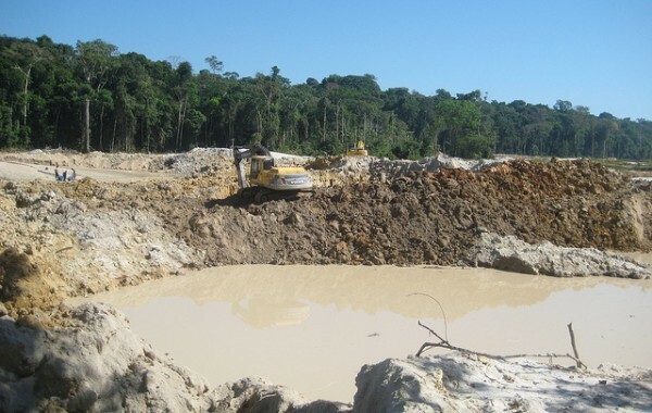 Garimpo de ouro no rio Tapajós/ Foto: Oldair Lamarque