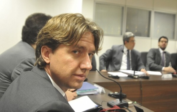 Jörg Vollmüller, da Fifa, durante reunião para rever pontos da Lei Geral da Copa que divergiam da legislação da Fifa, em 2011. Foto: Elza Fiúza/ABr