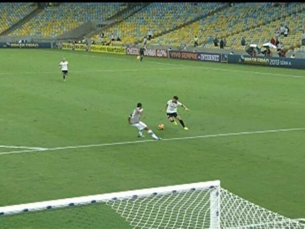 Corinthians e Fluminense jogaram no Rio no último dia 14. Público foi de 13 mil pessoas (Foto Reprodução)