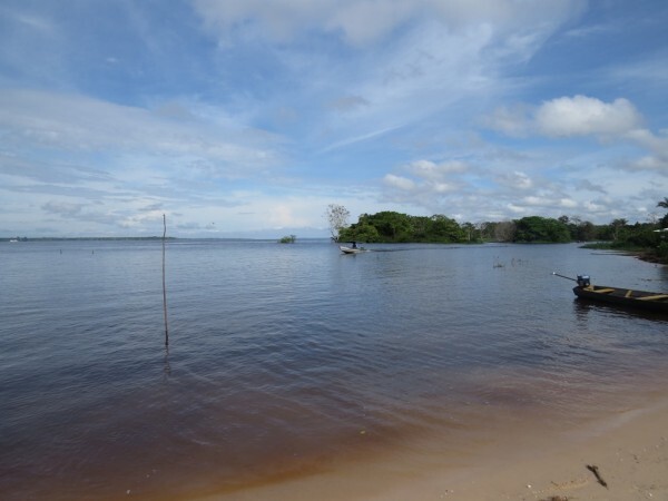 Área do rio Amazonas onde pode ser construída o Polo Naval (Foto: Elaíze Farias)