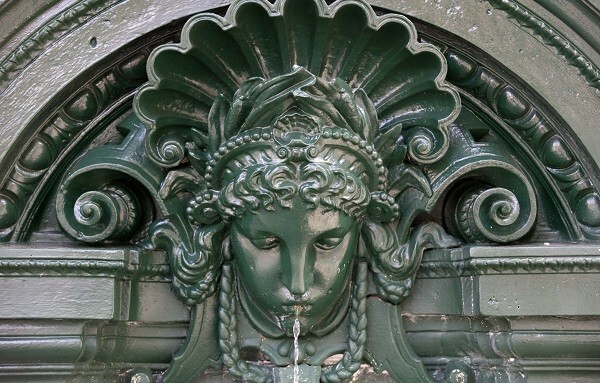 Detalhe da fonte Wallace (Foto: Eau de Paris / Emile Luider)